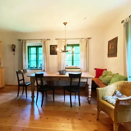 Steyr River Nyaraló